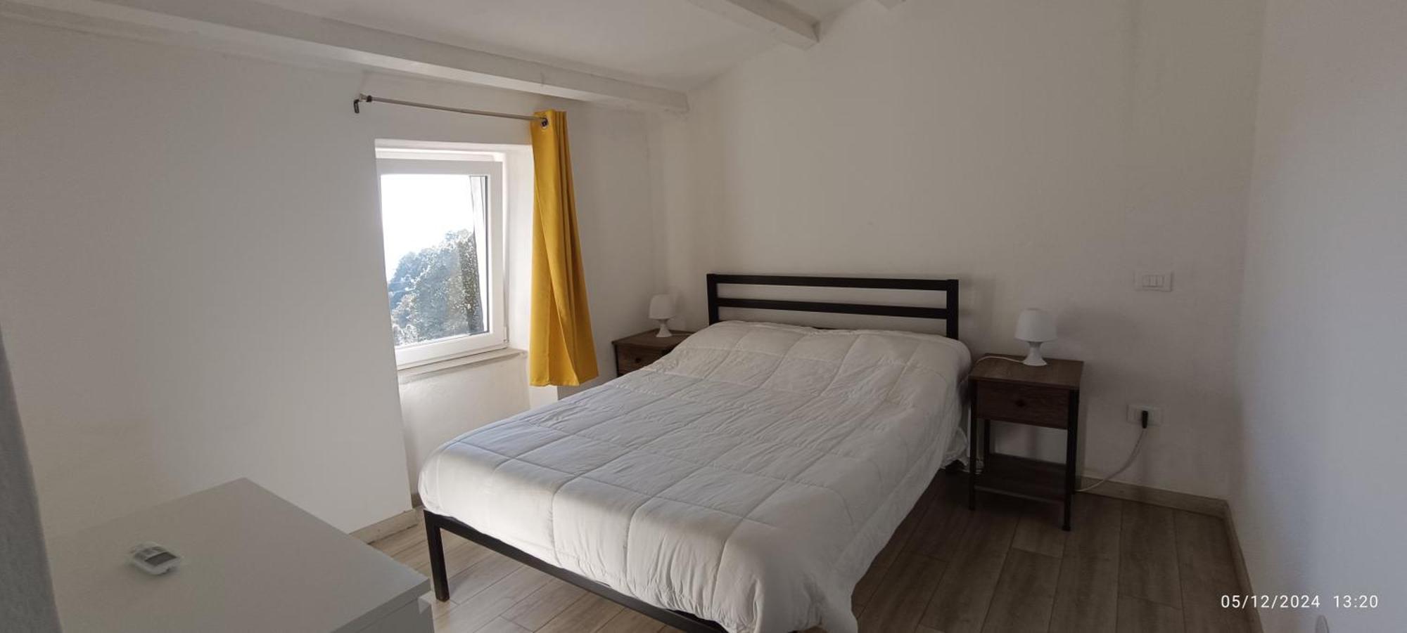 ホテル La Quiete Accesa ヴェルナッツァ 部屋 写真